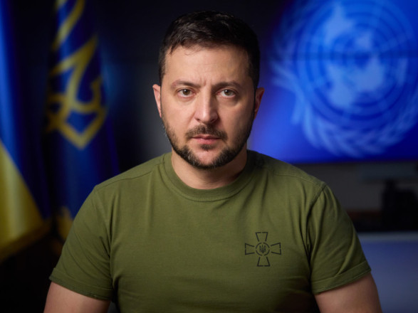 Зеленский: российское оружие и ненависть ежедневно продолжают забирать и разрушать жизни украинских детей