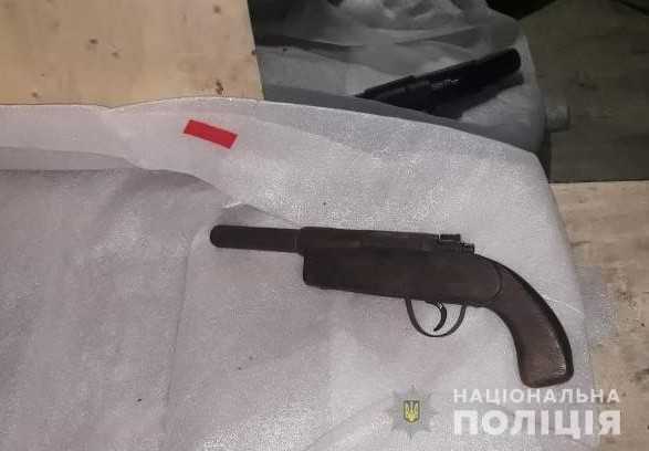 В Киевской области контрактник под наркотиками застрелил гражданского