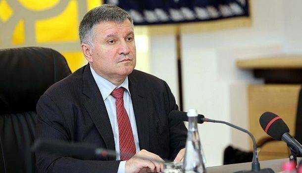 Аваков: обмениваясь видеороликами кандидаты нарушают законодательство