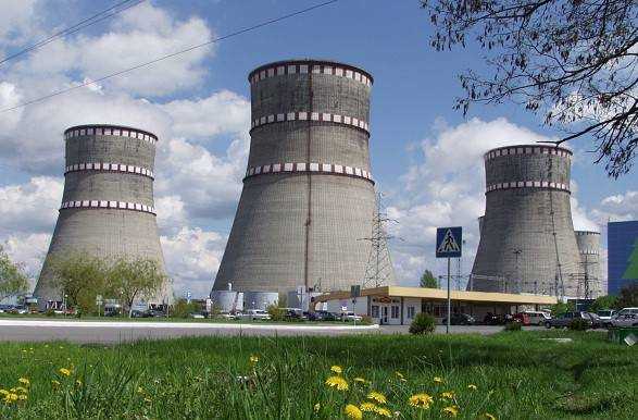 Энергосистема Украины работает без пяти атомных блоков