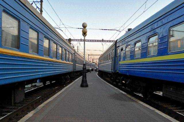 "Укрзализныця" в обход тендера одолжила масел у компании нардепа-экс-регионала