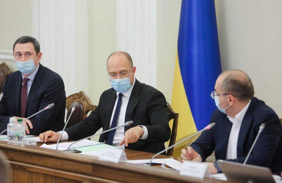 Уряд не буде посилювати карантин на Великодні свята