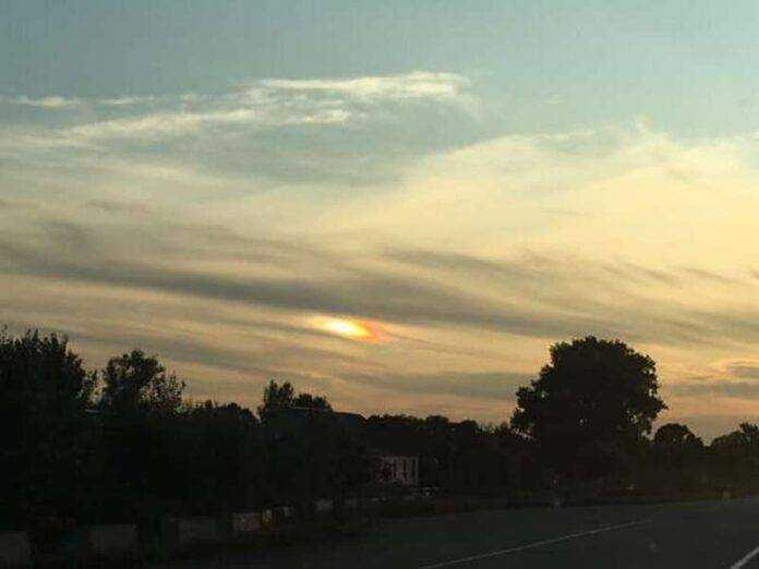 Под Полтавой в небе видели редкий природный феномен