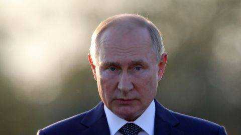 Хто "підсадив" Путіна на косметологічні процедури