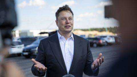 Маск: SpaceX відкликала запит до Пентагону про фінансування Starlink в Україні