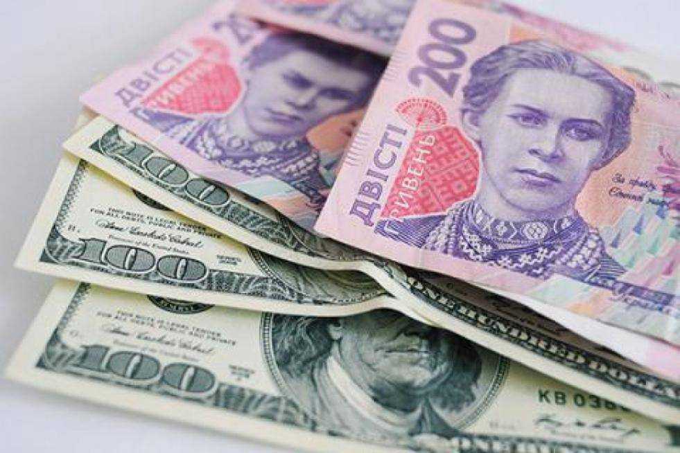 Официальный курс гривны установлен на уровне 26,79 грн/доллар