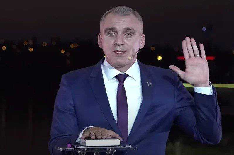 Мэр Николаева публично поклялся на Библии, что не ворует из бюджета