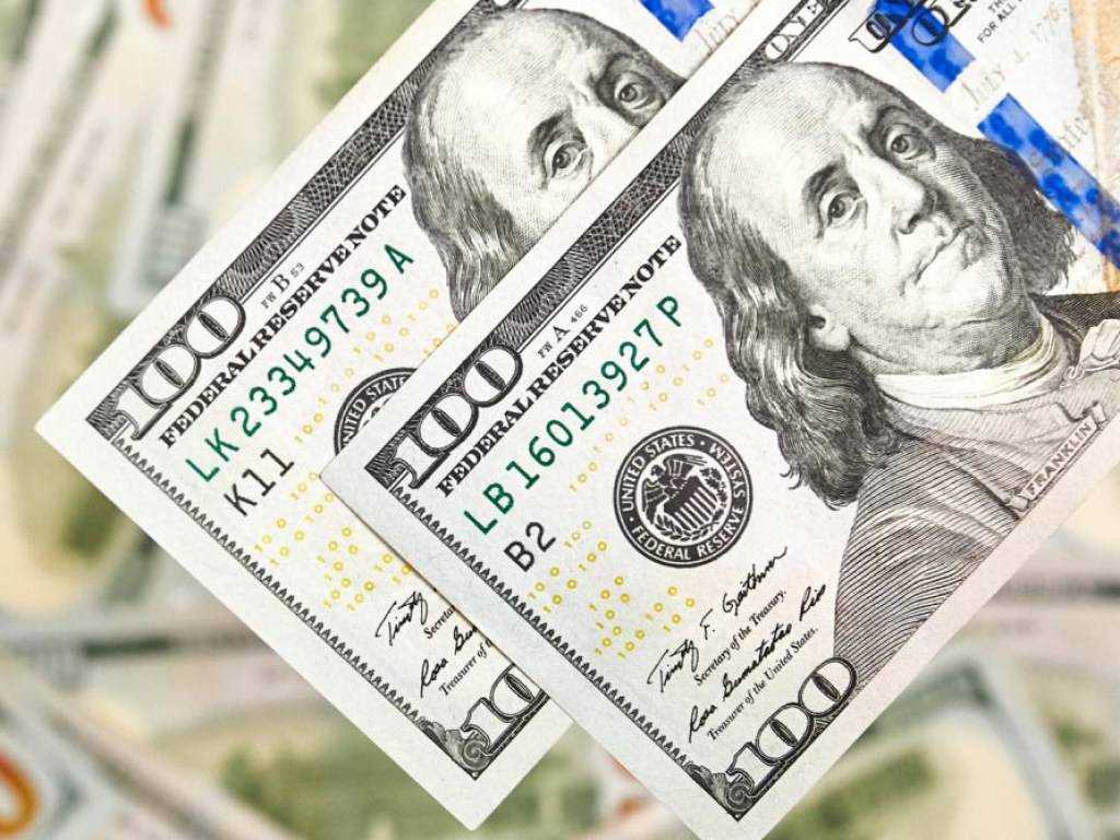 Официальный курс гривны установлен на уровне 23,56 грн/доллар