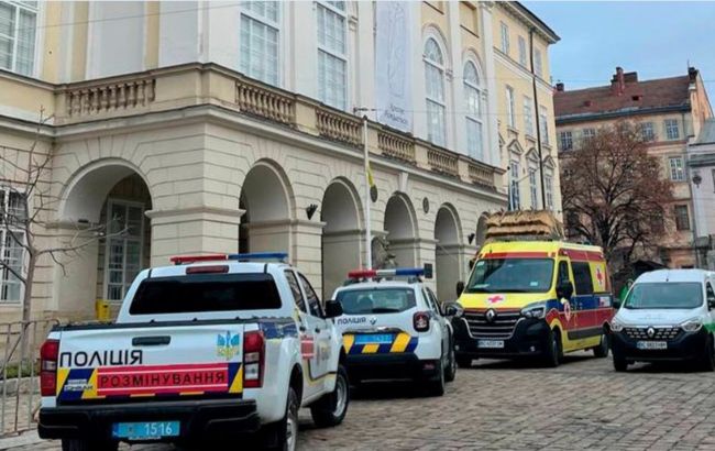 В Ровно сообщают о заминировании ОГА, а во Львове - здания Ратуши