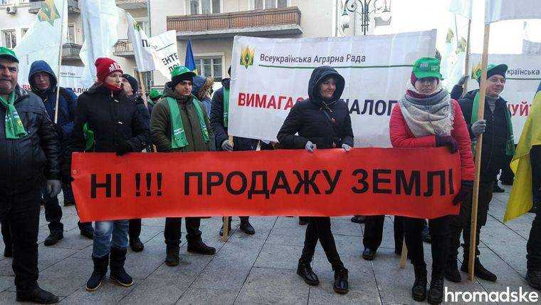 Готовится штурм Офиса Зеленского: украинцы вышли на улицы. Первые фото