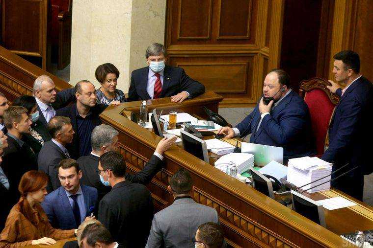 У "Слузі народу" розповіли, як хочуть змінити роботу Ради після відставки Разумкова