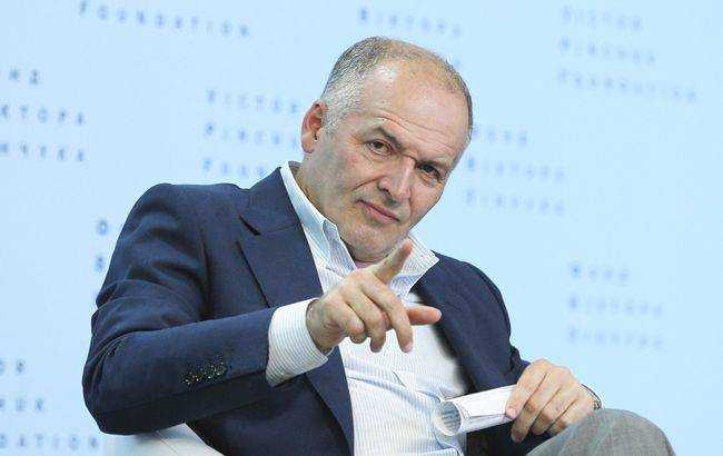 За 5 месяцев "Интерпайп" Пинчука экспортировала в РФ колеса и трубы на 1 миллиард - СМИ