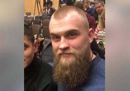 "Слуга народа" дерзко отшил журналистов и попал в скандал