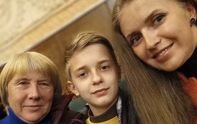 Семья из Мариуполя получила новое жилье в Днепре: партнером проекта стал Фонд Ахметова