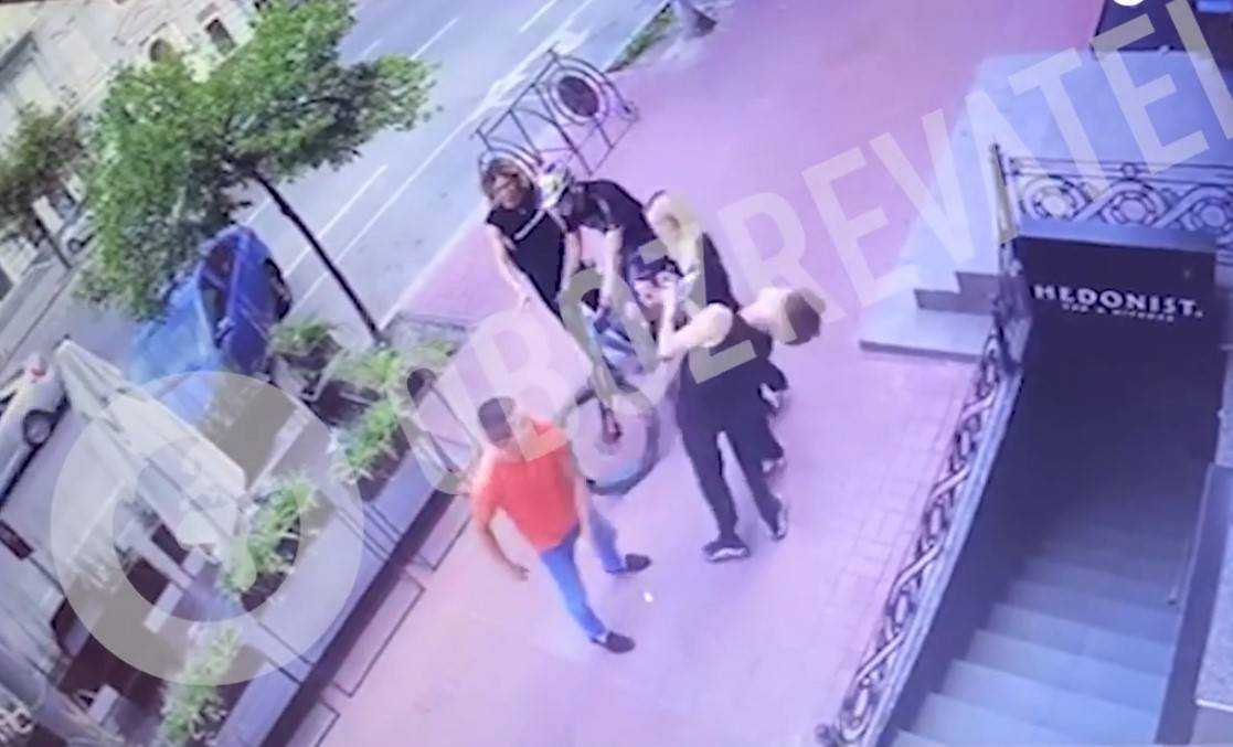 З'явилося відео побиття танцюриста з балету Дорофеєвої