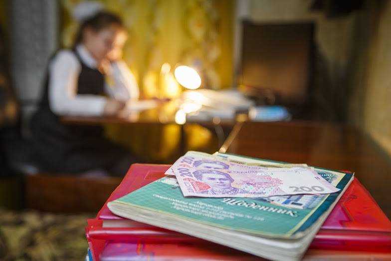 Поборы в школах: что делать родителям