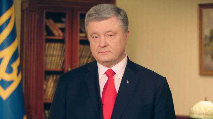 Порошенко снова записал обращение Зеленскому: будьте мужиком, приходите на дебаты
