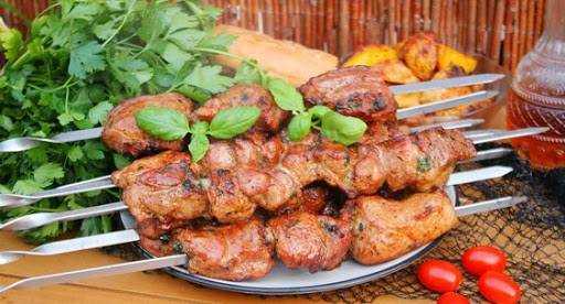 Шашлык из этого мяса врачи не рекомендуют есть в жару