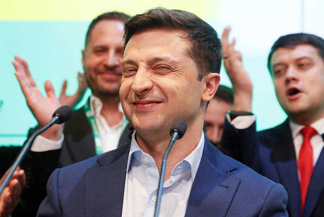 За неделю до выборов Зеленский поехал по областям