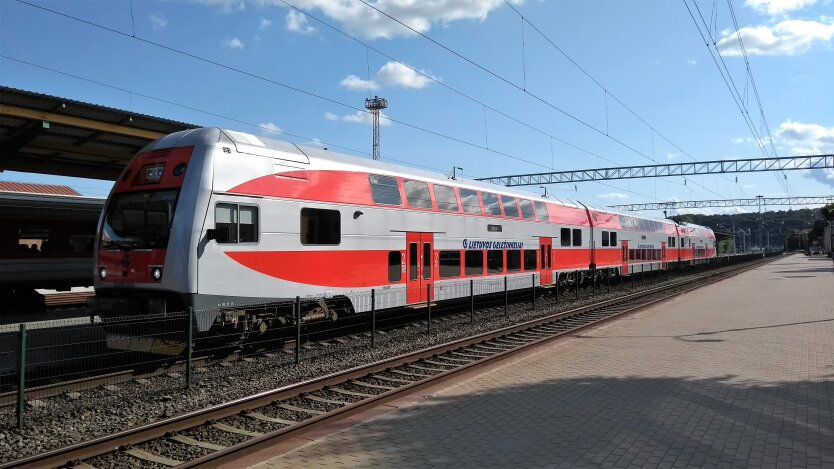 Украинские беженцы в Литве смогут бесплатно пользоваться транспортом еще год